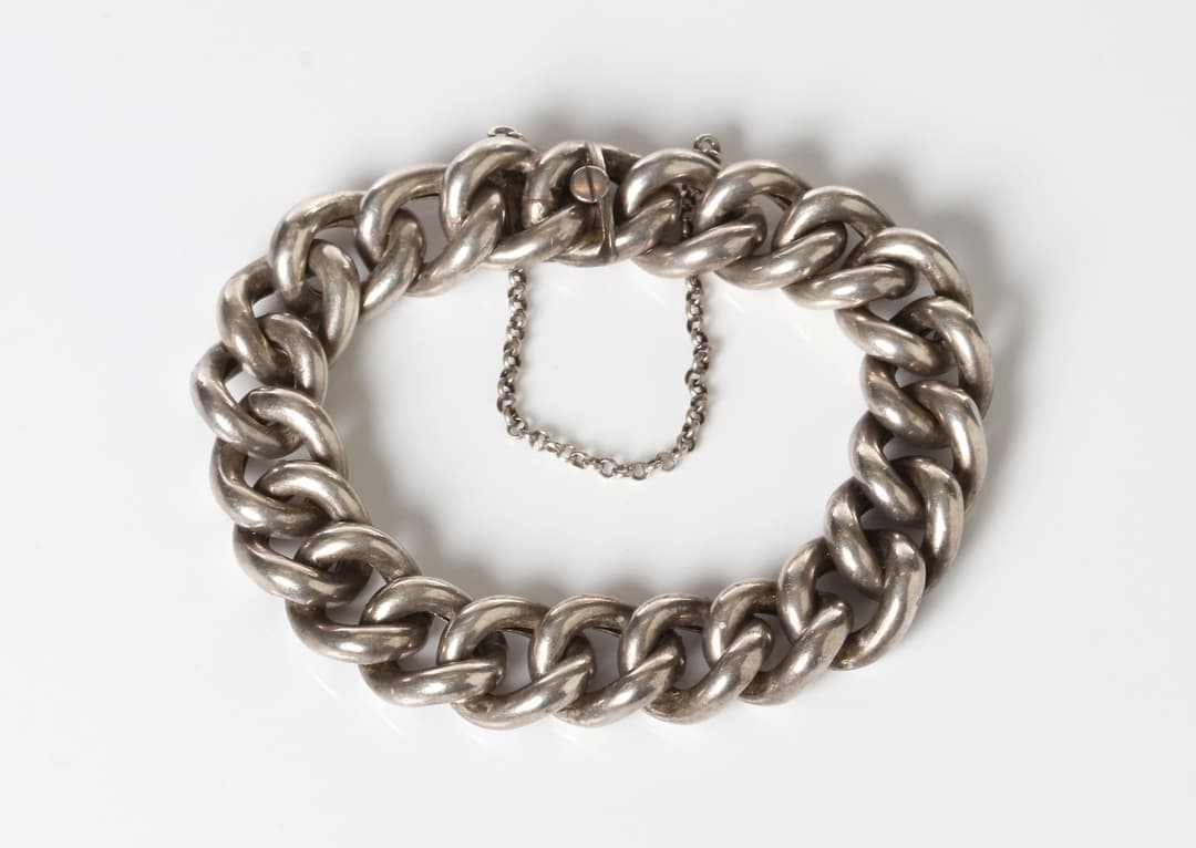 SILVERARMBAND