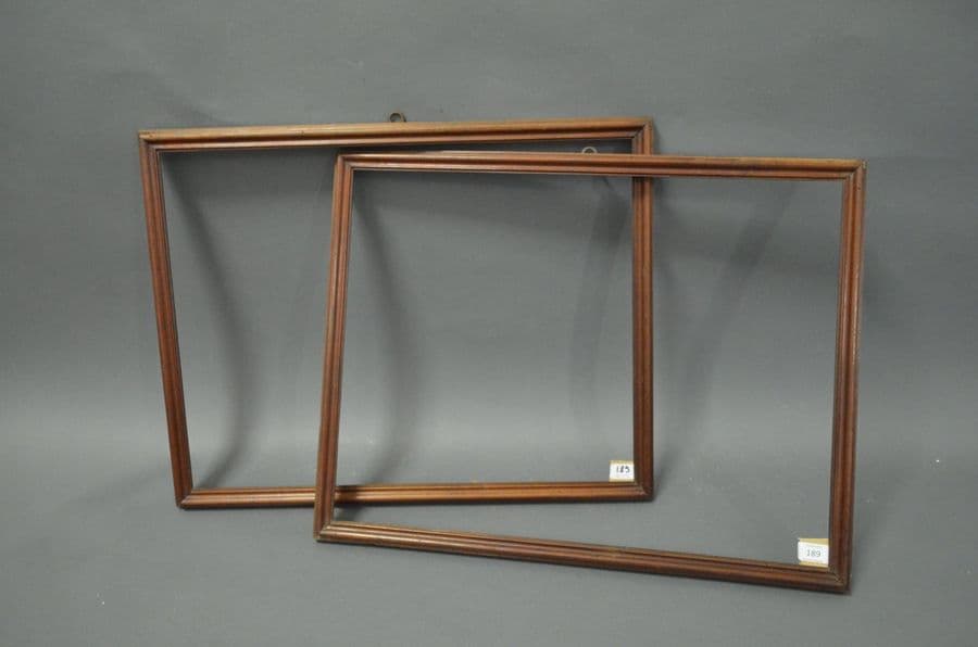 PAIRE DE CADRES SALVATOR ROSA en acajou mouluré.…