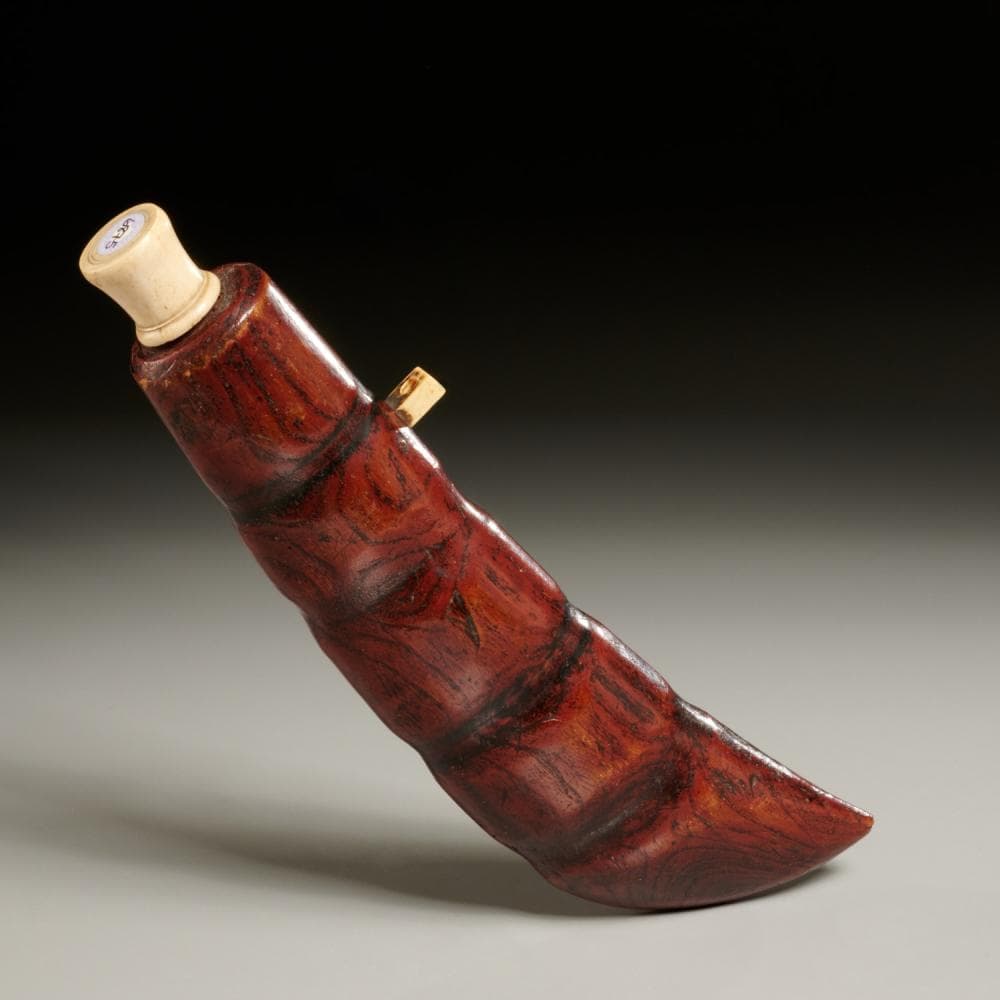 Japanese Kayaki wood powder horn