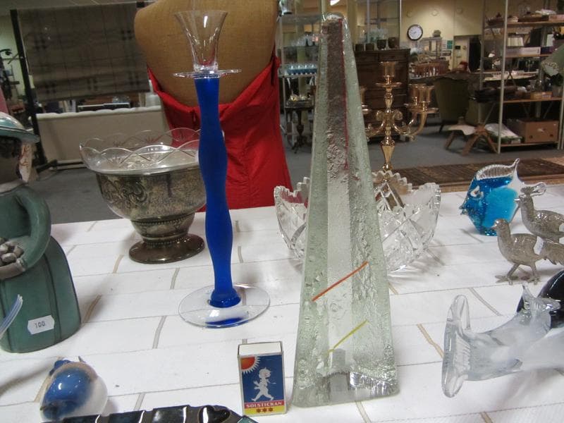 Bordsfigurin/konstglas