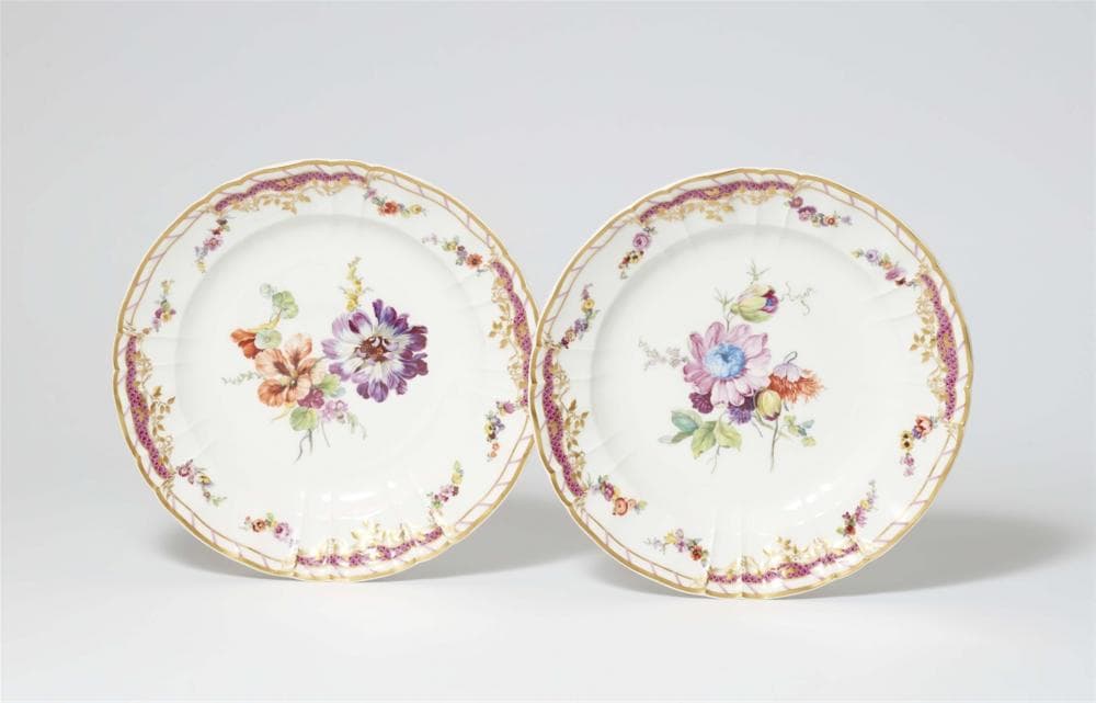 A pair of Berlin KPM porcelain dinner plates from the dinner service for Pope Pius XI
