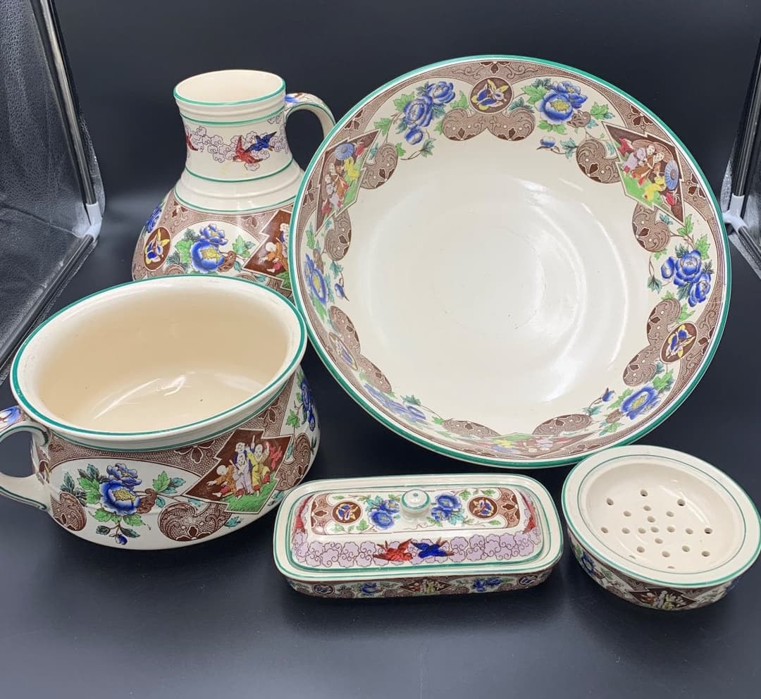 5 pcs Victorian "Brownfield" Wash Pottery 1850-1871