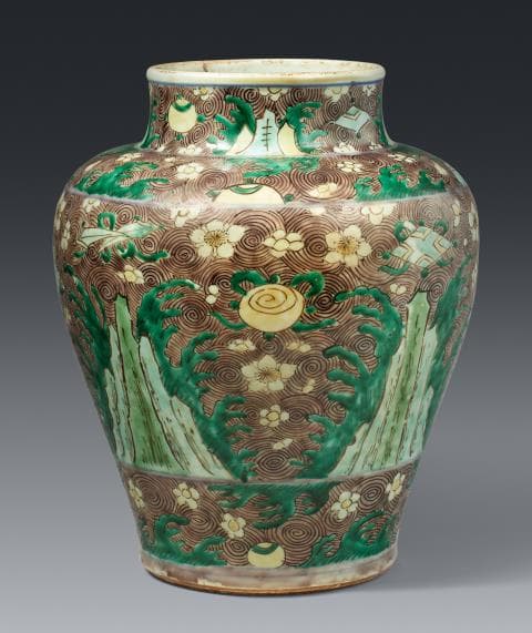 A susancai baluster jar. Transitional, 17th century