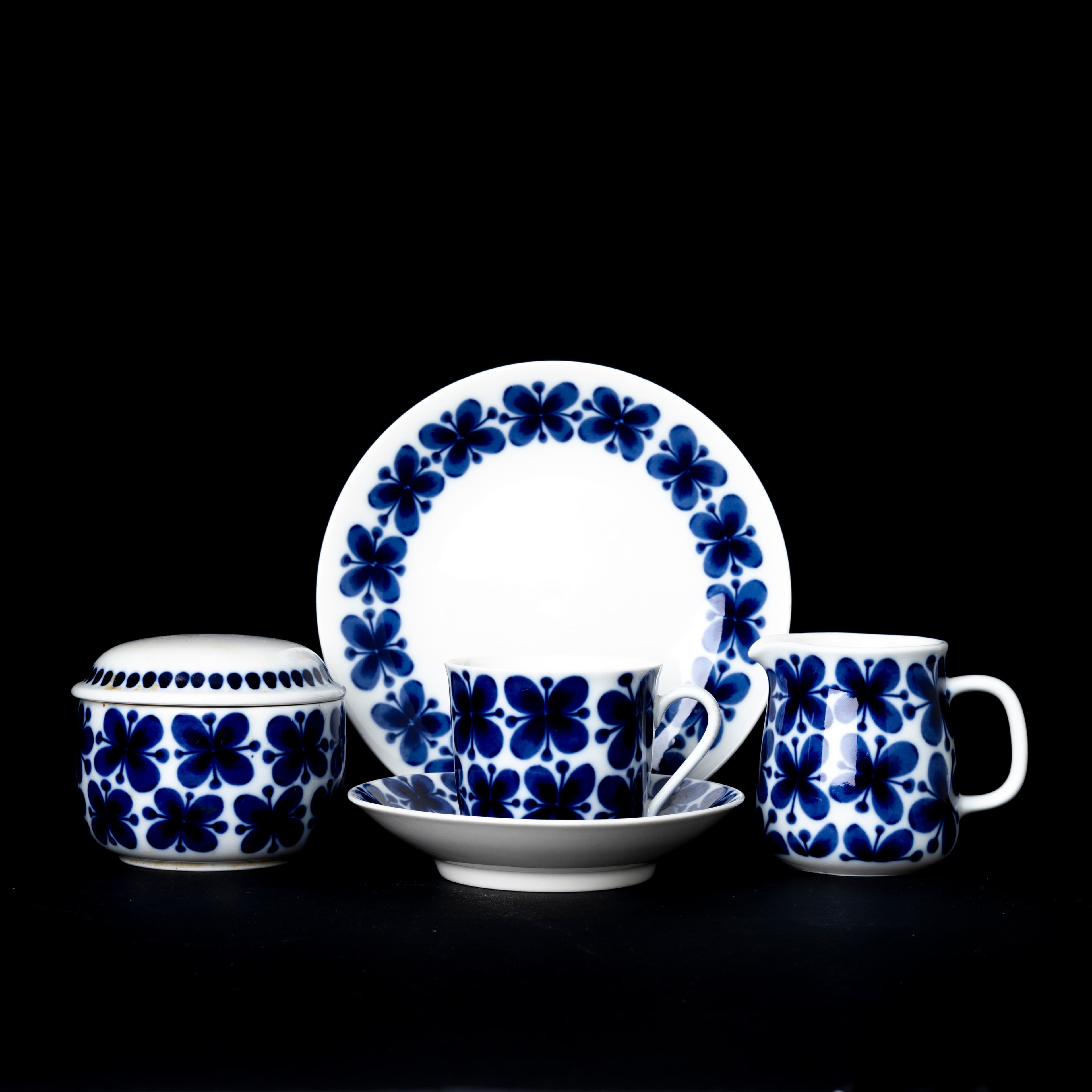MARIANNE WESTMAN. Kaffeservis, 17 delar, "Mon Amie", porslin, Rörstrand.