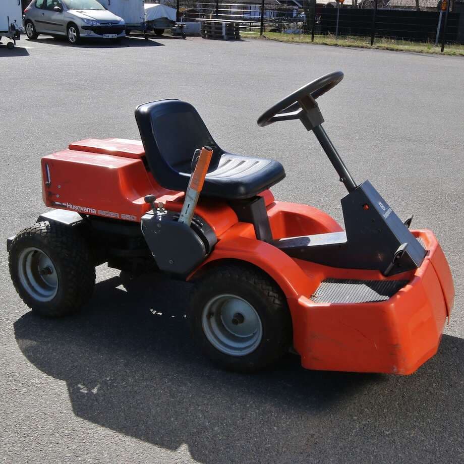 Åkgräsklippare Husqvarna Raider