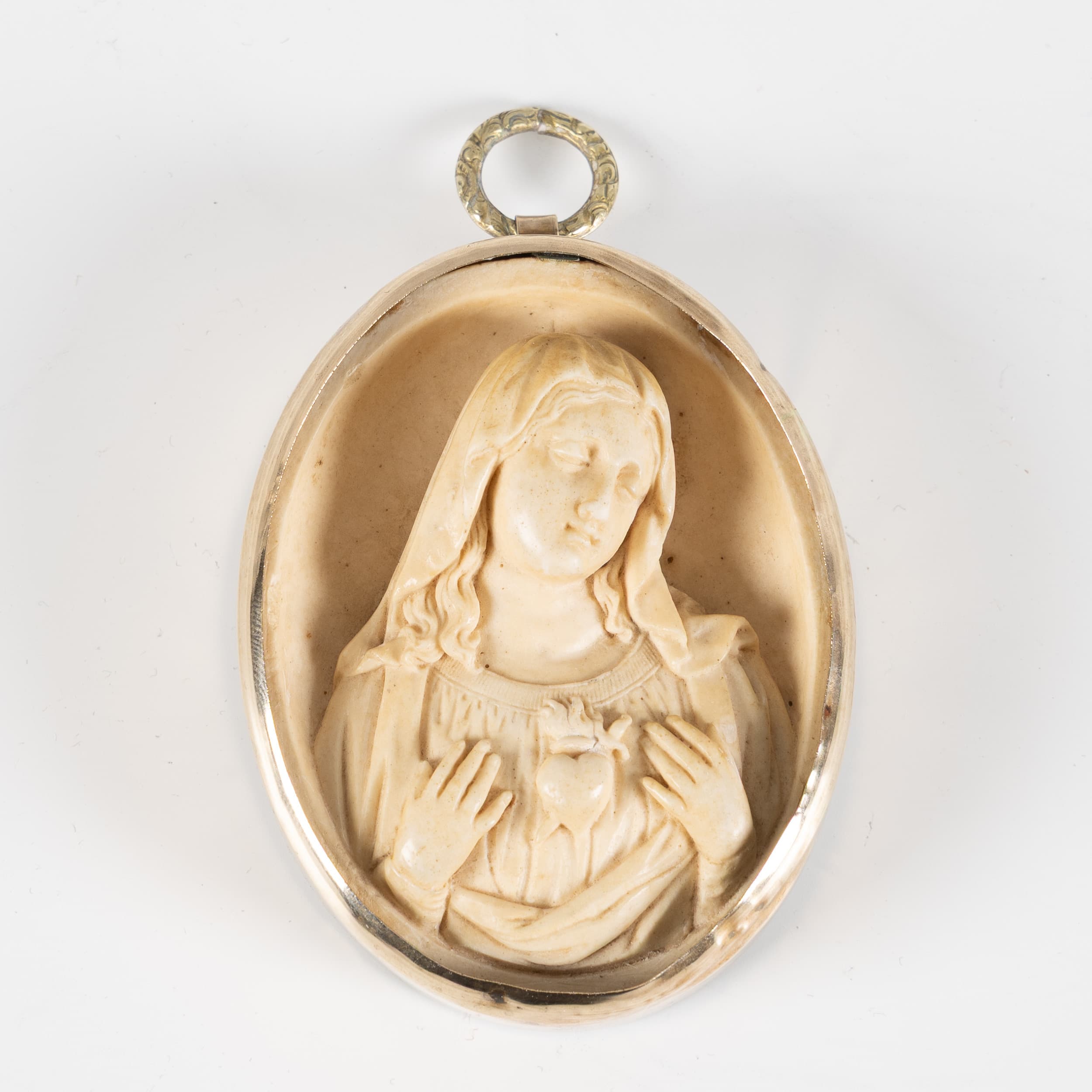VÄGGSKULPTUR, Madonna med flammande hjärta. 18/1900-tal.