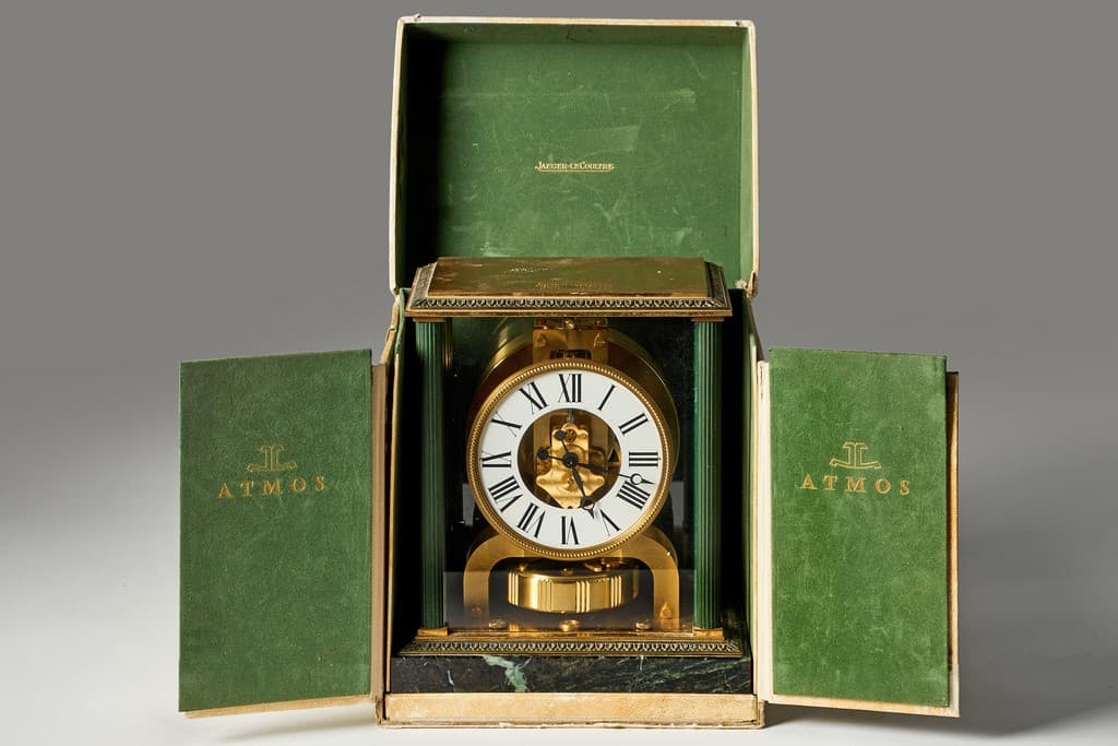 J&EGER-LECOULTRE Pendule Cage Atmos, modèle Vend&me, en laiton et