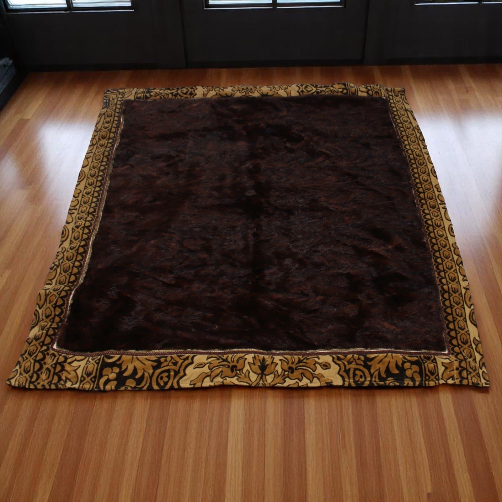 Pläd från Kaipa Re-Make. 125×146 cm