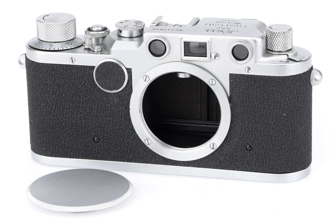 A Leica IIc 35mm Rangefinder Camera