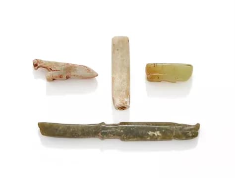 A Chinese spanich jade carving of a fish