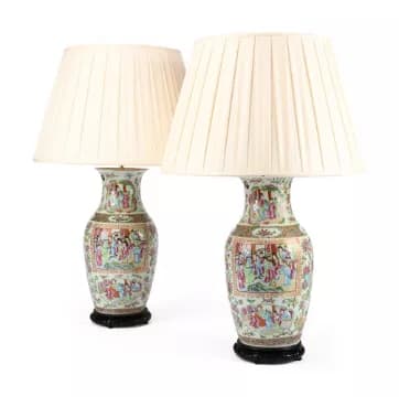A PAIR OF CANTON ENAMELLED PORCELAIN VASES, LATE 19TH CENTURY
