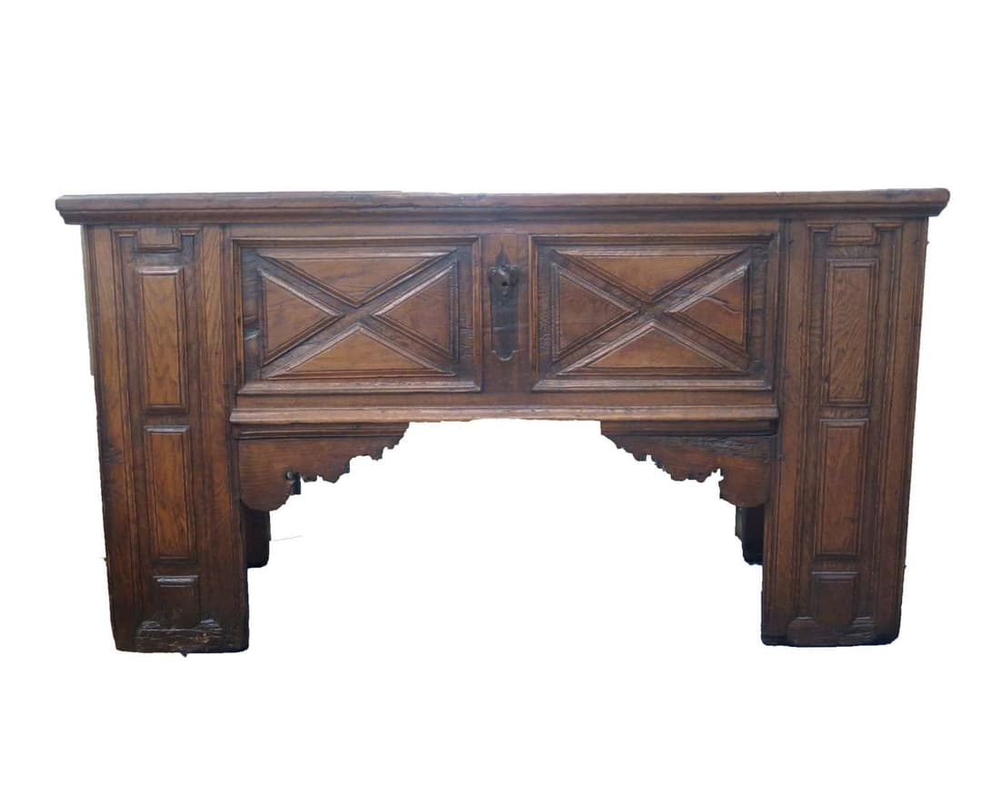 An oak 'Stollentruhe' blanket chest, Germany, 18th century