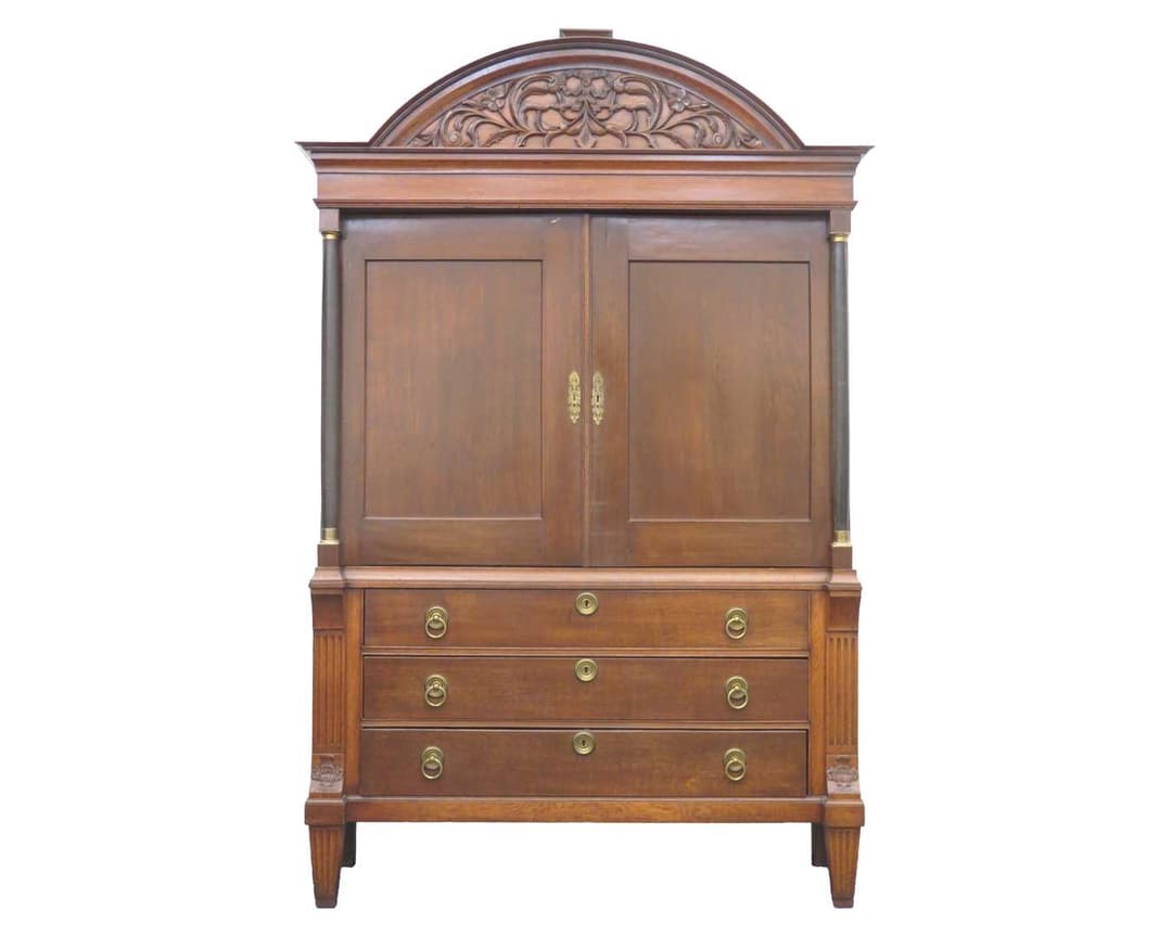An oak cabinet. Drenthe, 1st quarter 19th century