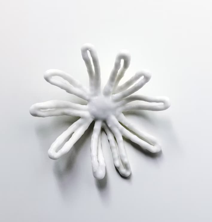 Inge Gutbrod "WachsBlüte m27"