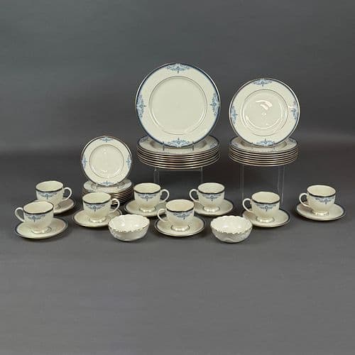 42pc Lenox Presidential Collection Dinnerware Set, Service for 8
