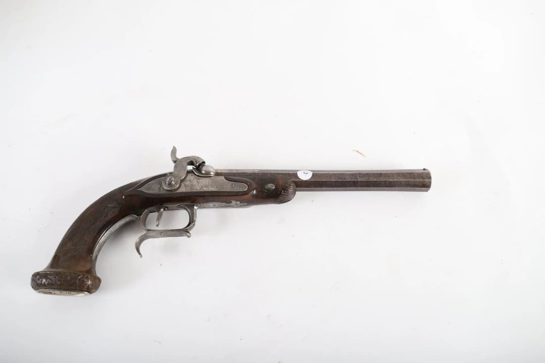 France- PERCUSSION PISTOL BY GOSSET A PARIS, circa 1830. - Lot 34