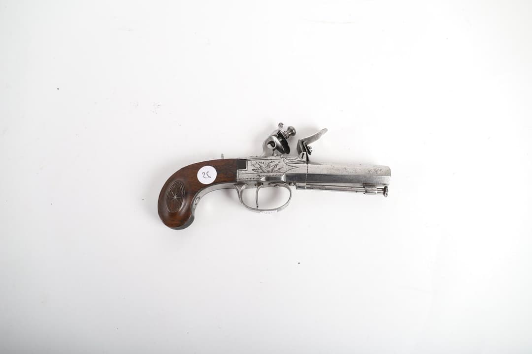 FLINTLOCK BOX PISTOL. - Lot 55