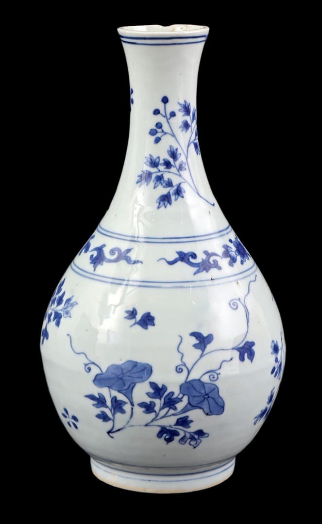 Porseleinen balustervaas met blauw floraal decor