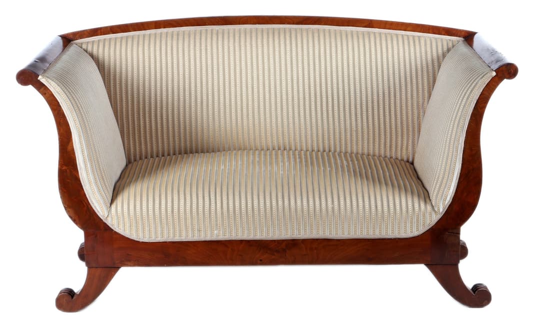 Mahonie Biedermeier bank met gestoffeerde bekleding
