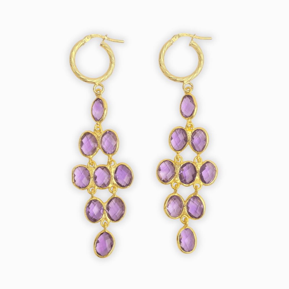 Pendientes largos en plata con baño en oro y amatista.