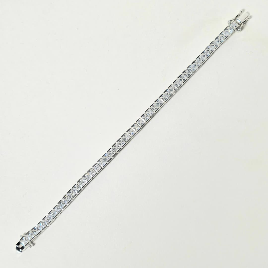PULSERA RIVIERA EN PLATA RODIADA CON CIRCONITAS TALLA PRINCESA.