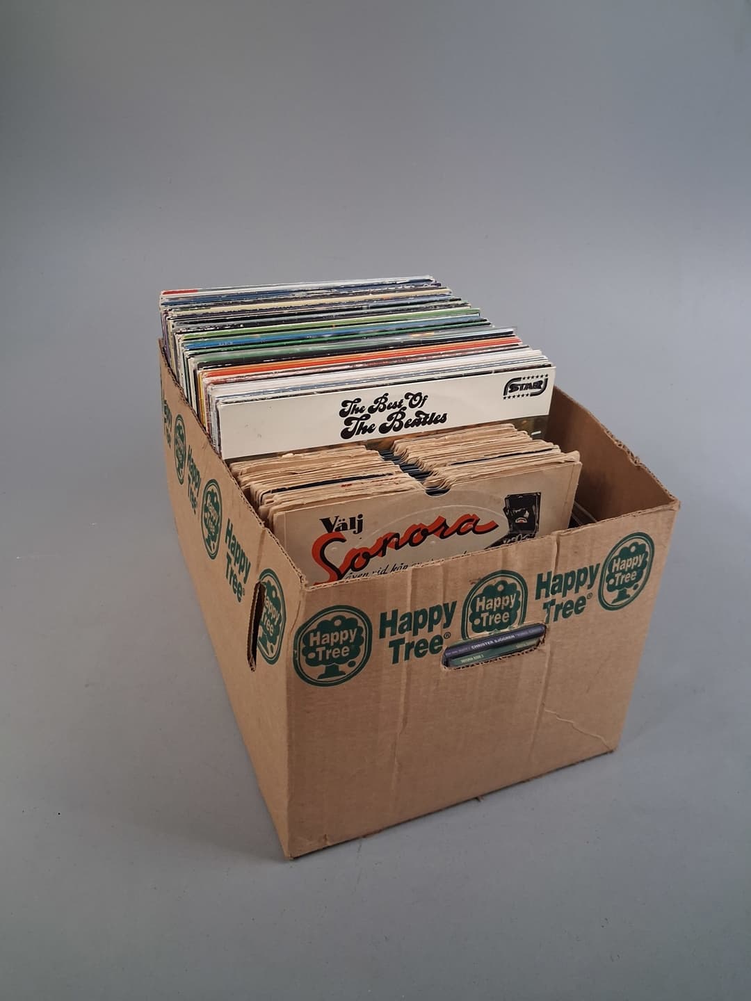 Diverse vinylskivor, stenkakor & CD-Skivor.