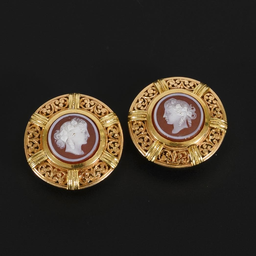 French shirt buttons with cameos.