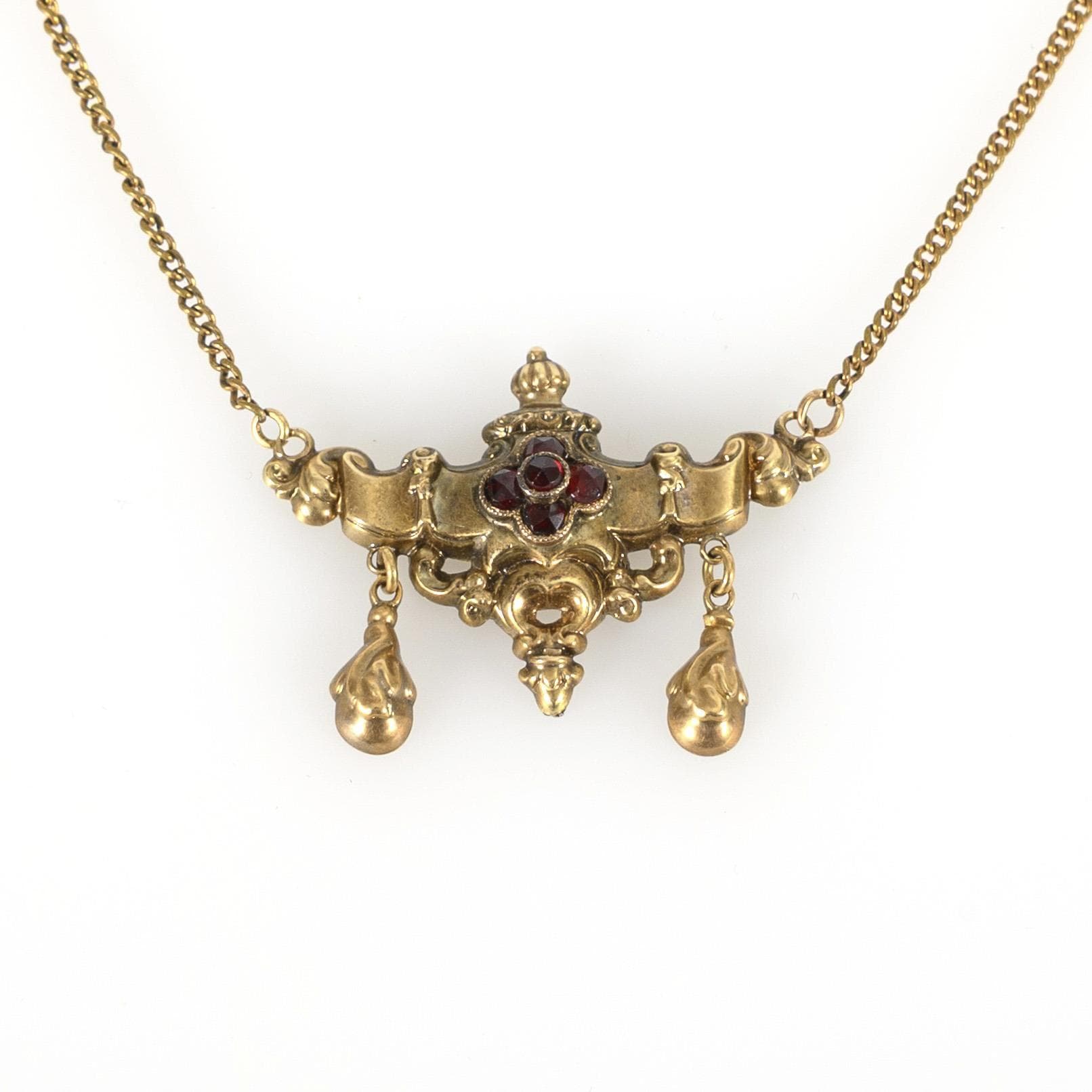Necklace with Biedermeier element.