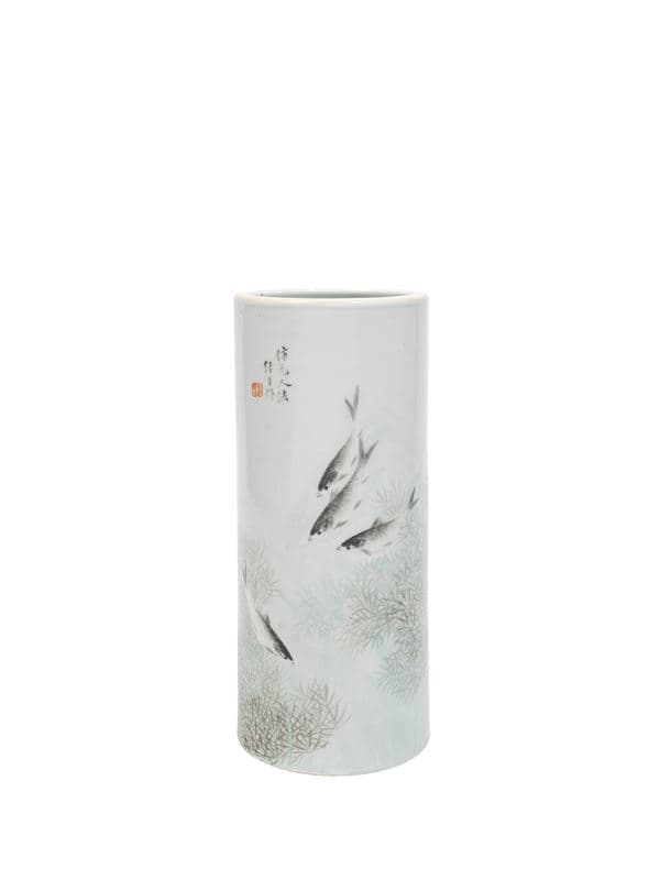 A PORCELAIN BRUSHPOT, Cihna, 20th/21st century