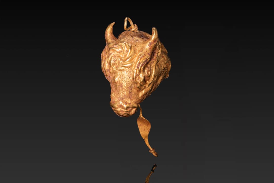 RARE GREEK PERIOD GOLD BULL'S HEAD PENDANT