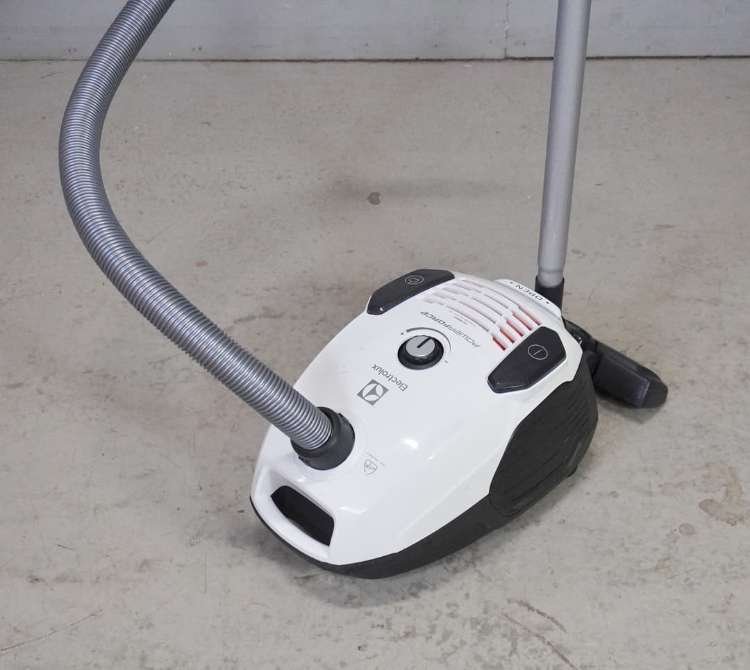 Dammsugare, "PowerForce" Electrolux, EPF61IW