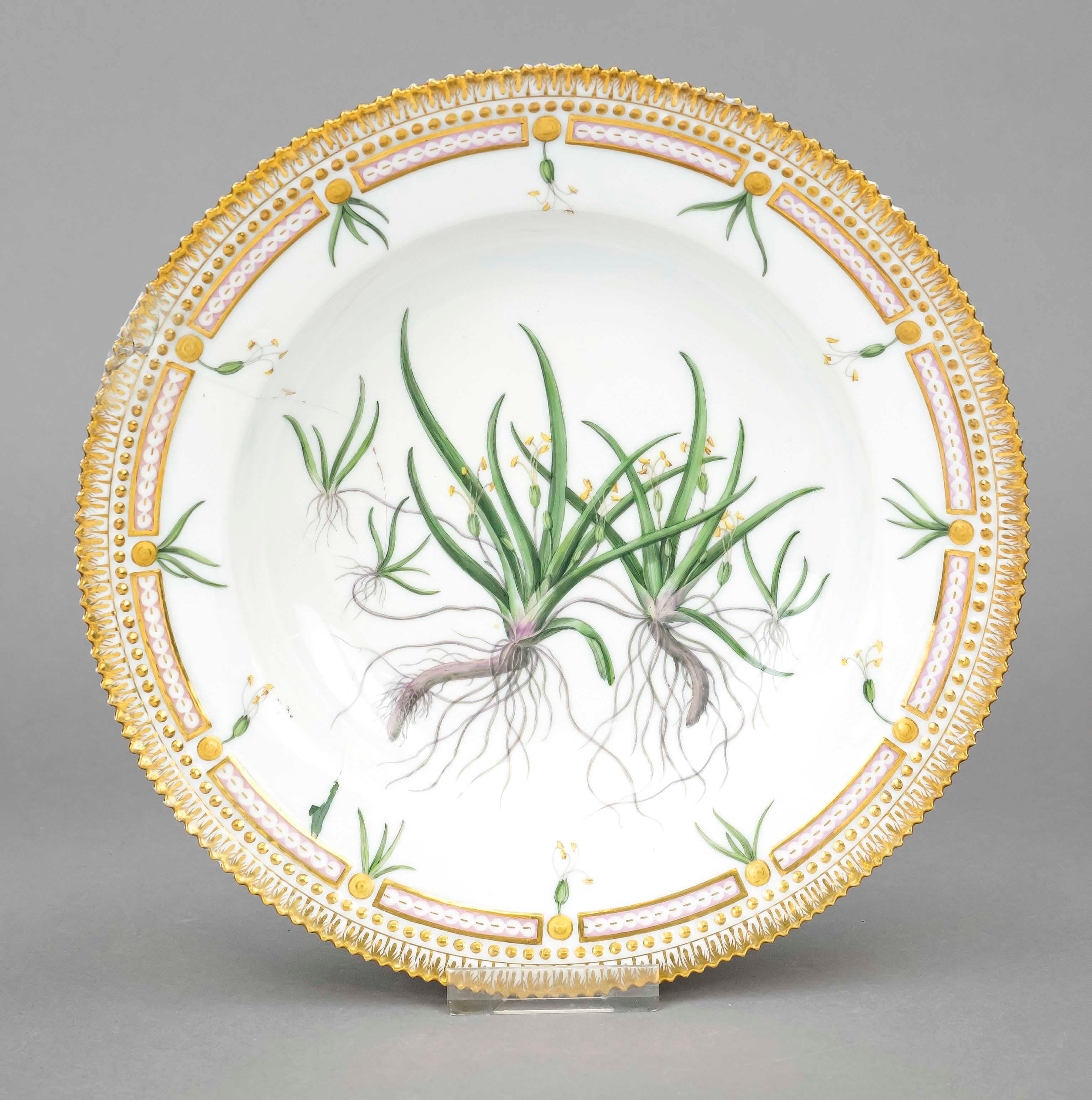 Tiefer Teller, Royal Copenhagen
