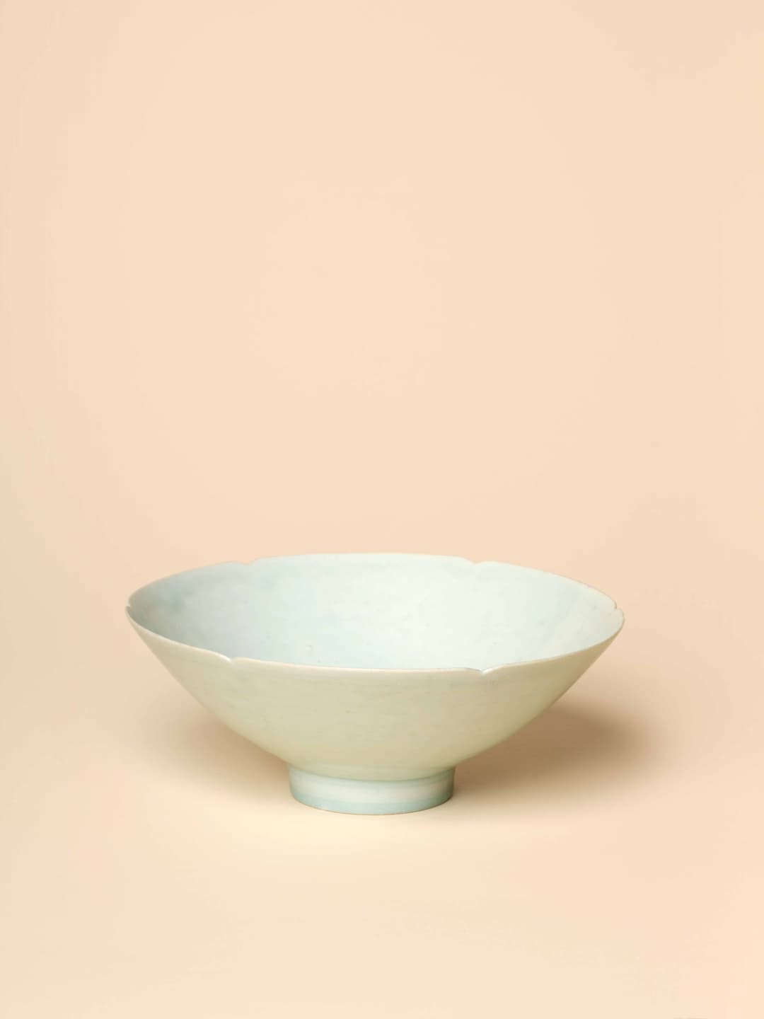 COUPE EN PORCELAINE QINGBAI, Chine, dynastie Song du Nord (960–1127)