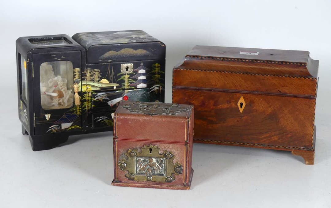 Lot 14 - A George III mahogany and inlaid three