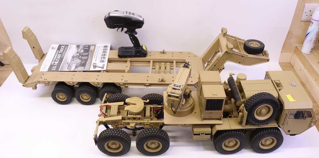 Lot 10 - HG 1/12 scale P803 8x8 Radio Controlled High