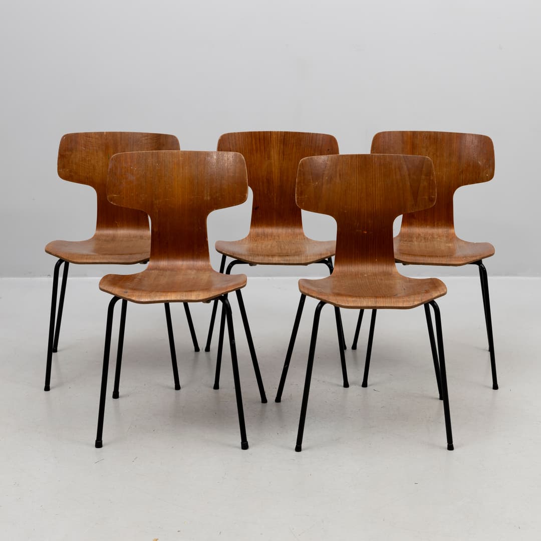 ARNE JACOBSEN. Stolar, 5 st, T-stol, modell 3103, teak, metall, Fritz
