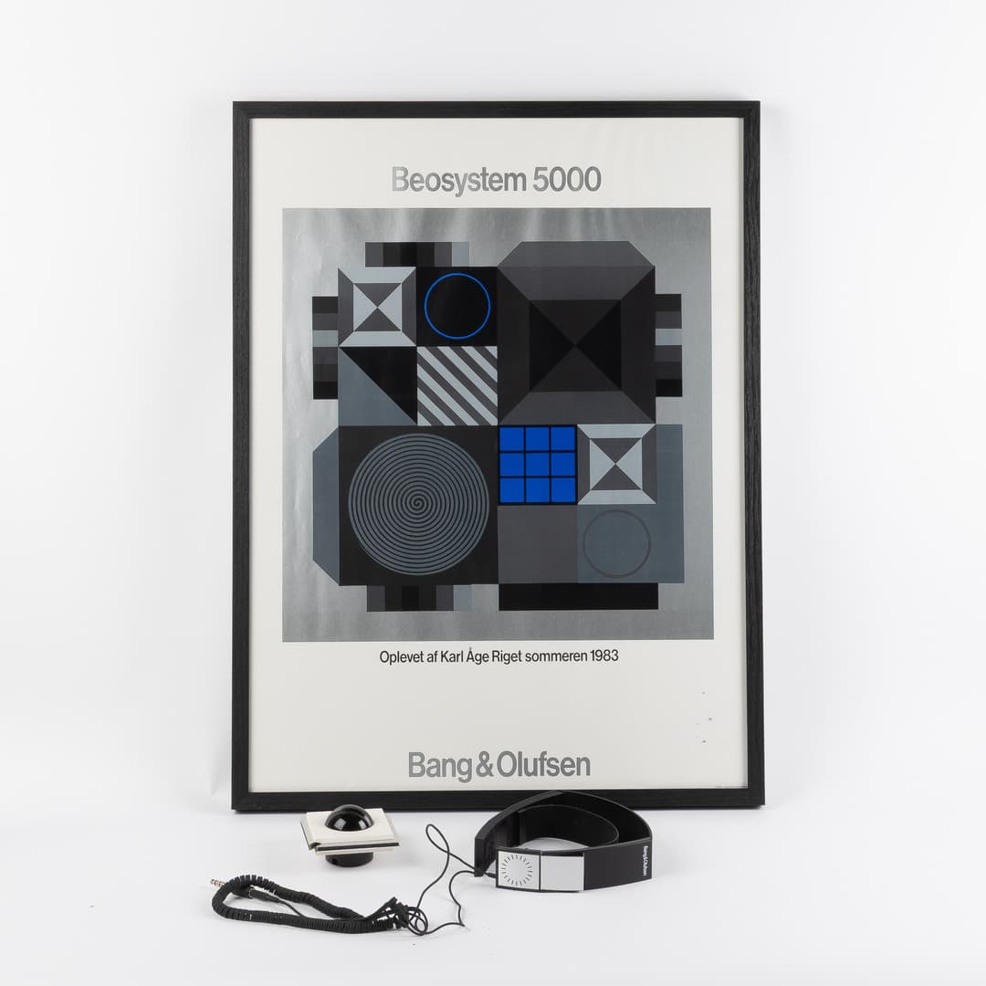 BANG & OLUFSEN, offsettryck, hörlurar och dimmer.