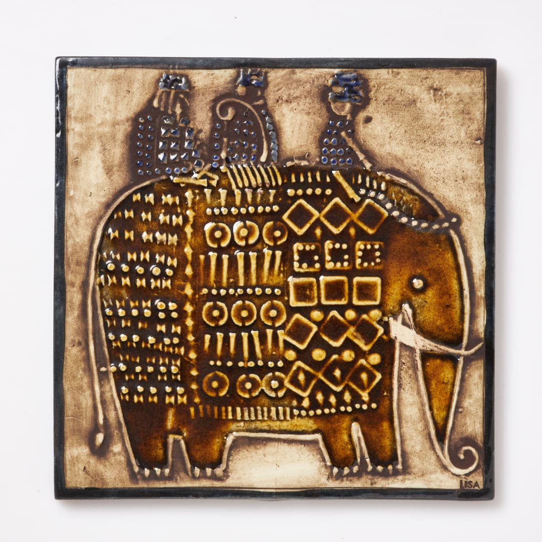 Väggplakett, "Elefant", glaserat stengods, stämpelsignerad.