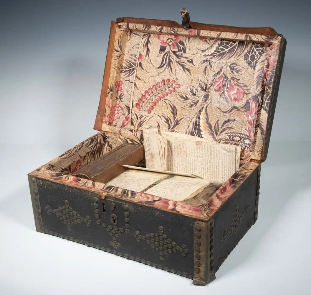 EARLY 19TH C. NH LEATHER DOCUMENTS BOX W/ CONTENTS
