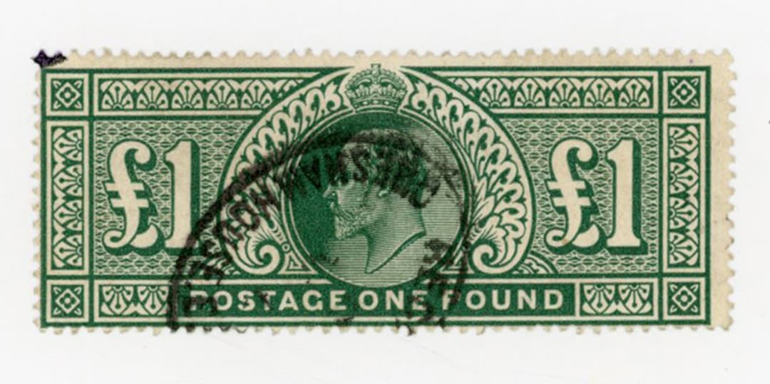 Great Britain 1911 Edward VII £1 deep green stamp used (SG 320).