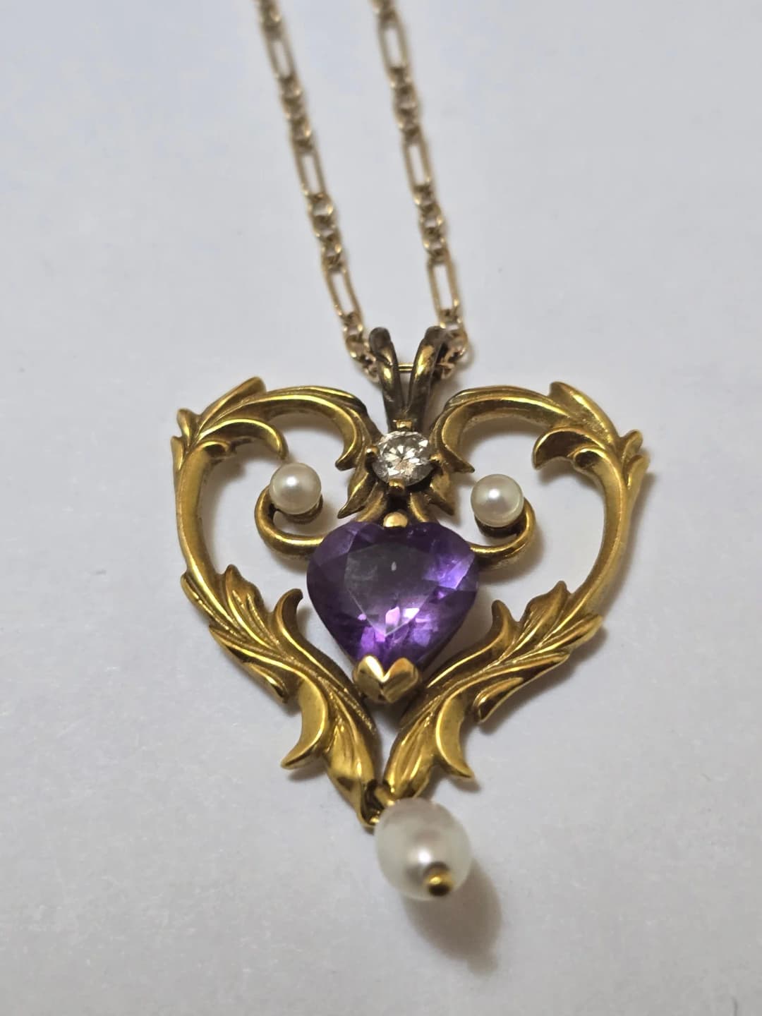 14kt Yellow Gold Lavaliere, with Pendant Impressed 585, Heart Shaped