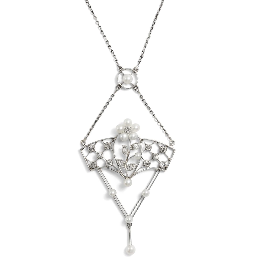 Delicate Necklace with Natural Pearls & Diamonds in Platinum, c. 1910