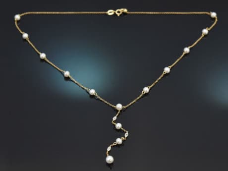 Schickes Y-Collier mit Diamanten und Zuchtperlen aus Gold 750