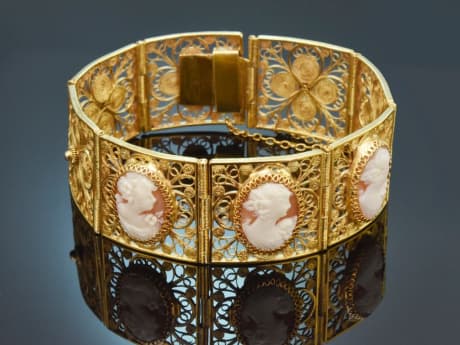 Um 1950! Schönes Kamee Armband aus filigranem vergoldetem Silber 800