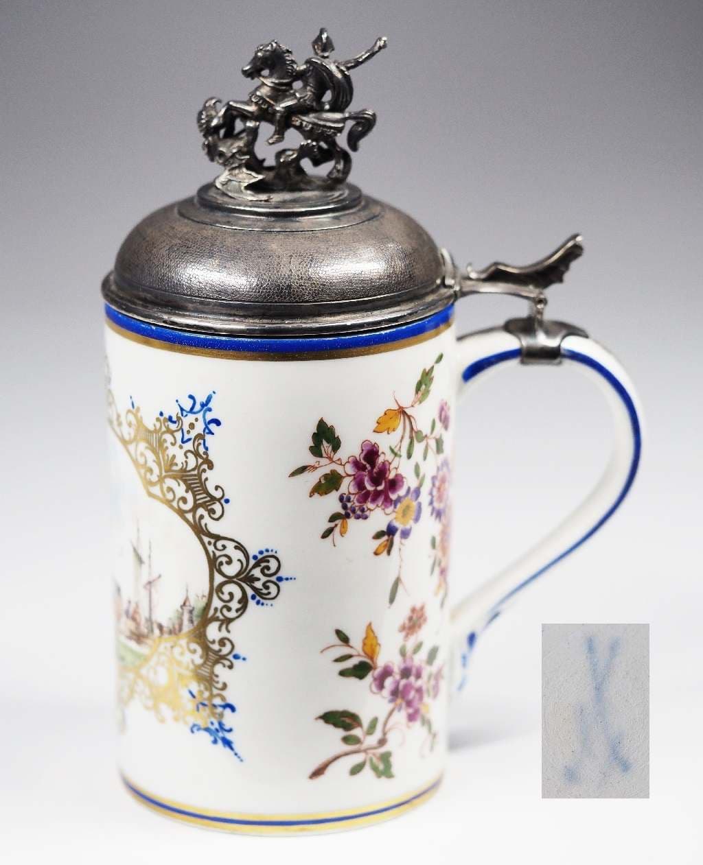 Kleiner Walzenkrug mit Hafenansicht , MEISSEN, 19. Jahrhundert.