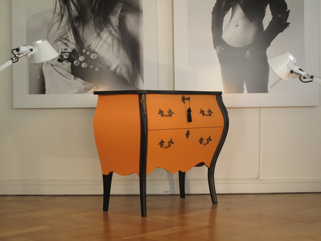 ANTIK ROKOKO – SVART & HERMÉS-ORANGE – LIKNANDE KAN BESTÄLLAS