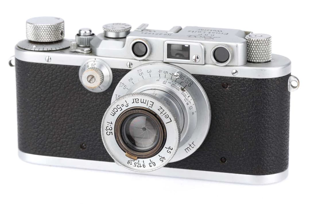 A Leica III 35mm Rangefinder Camera