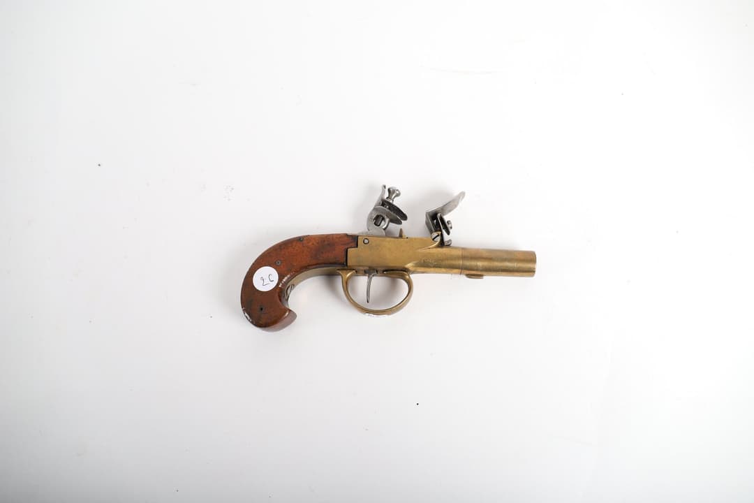 NAVY FLINTLOCK BOX PISTOL. - Lot 56