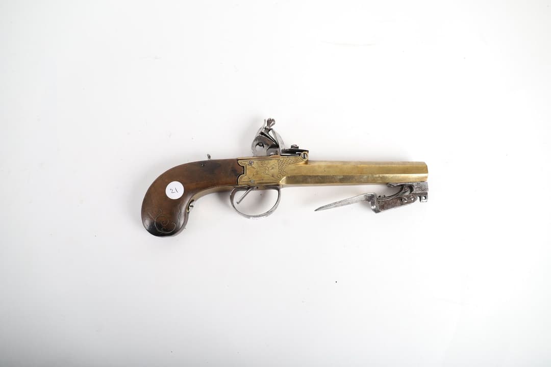 STRONG NAVY FLINTLOCK BOX PISTOL WITH BAYONET. - Lot 51