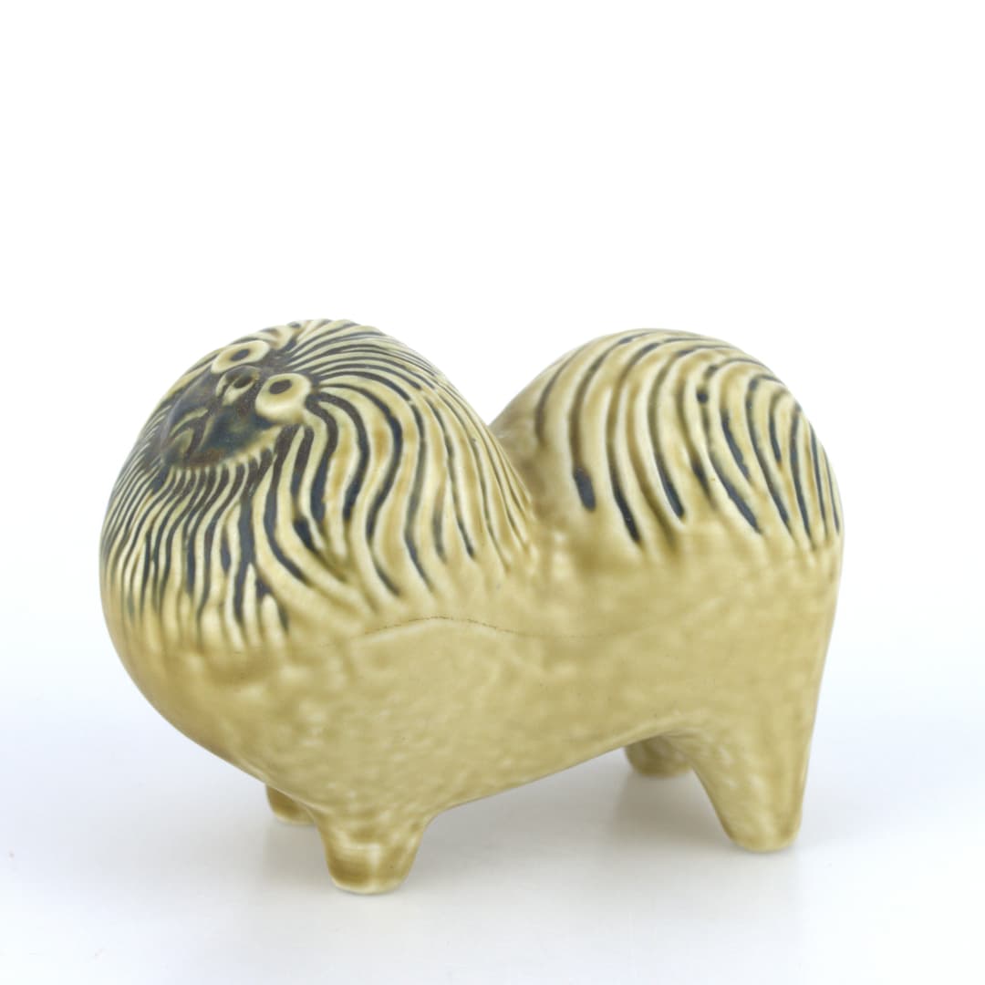LISA LARSON. Figurin, "Pekingese" ur serien Kennel, stengods, Gustavsberg.